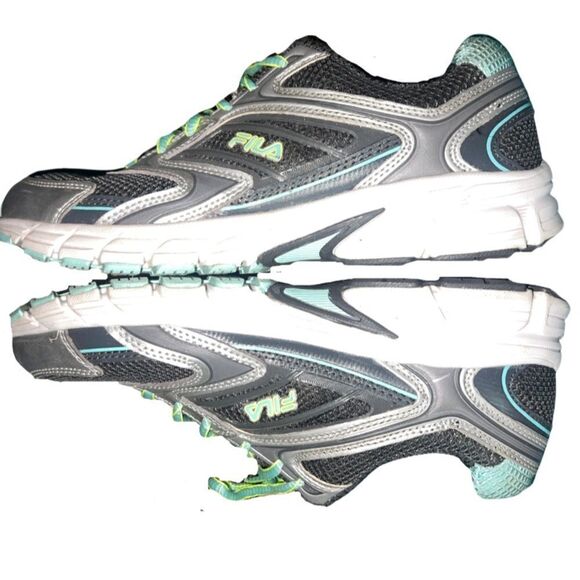 FILA Sneakers- Sz 7 1/2 - Picture 4 of 13